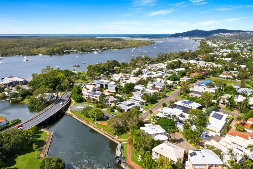 Quay Largo: Riverside Haven Noosaville Exterior foto